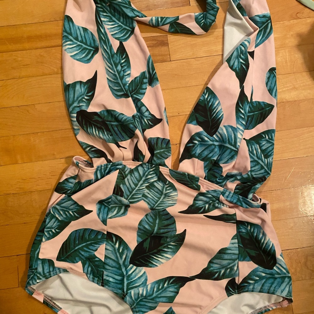Tropical one piece swim suit